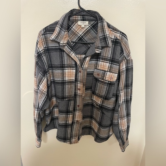 Umgee Tops - ✨Umgee Flannel Button Up Thick Size S